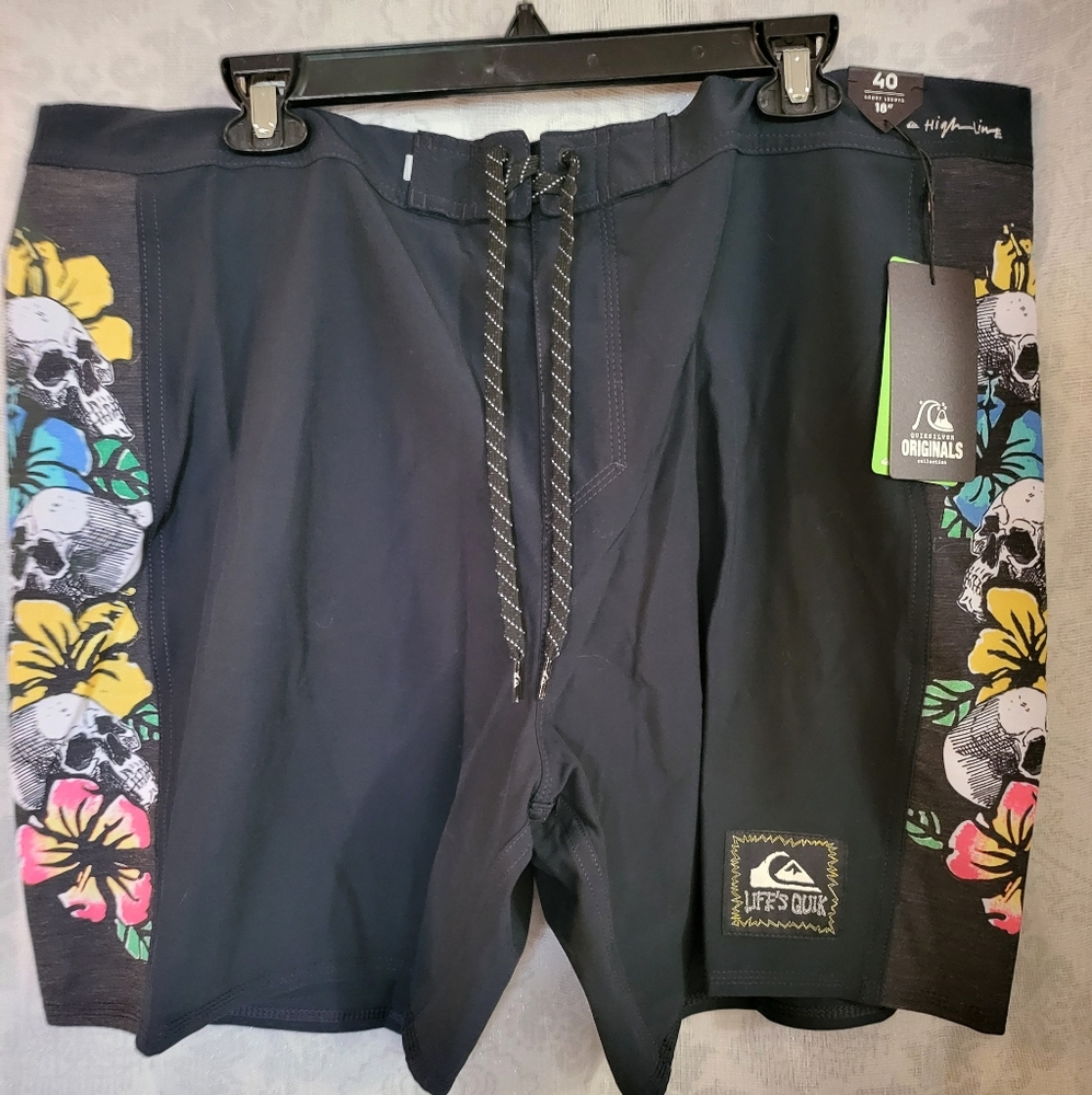 Quicksilver Men's Highline Skull Chain 18 Boardshort  Swim Trunk Size 40 - Picture 3 of 13